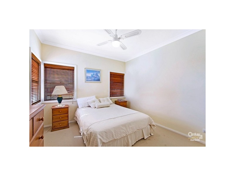 41 Currawong St, Blue Bay NSW 2261
