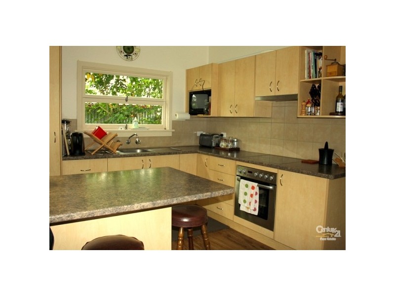 16 Elaine Avenue, Berkeley Vale NSW 2261