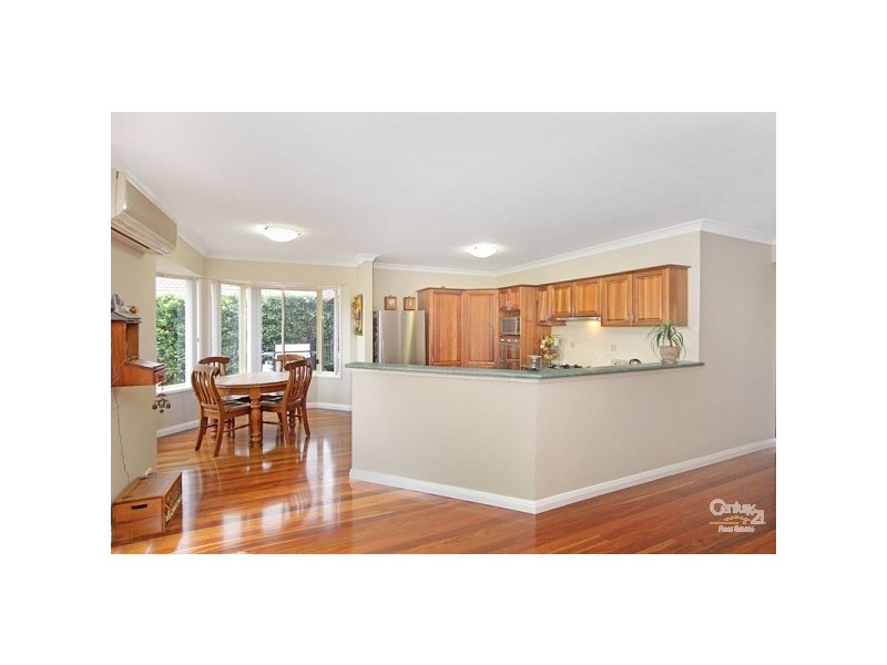 34 Alexander Avenue, Bateau Bay NSW 2261