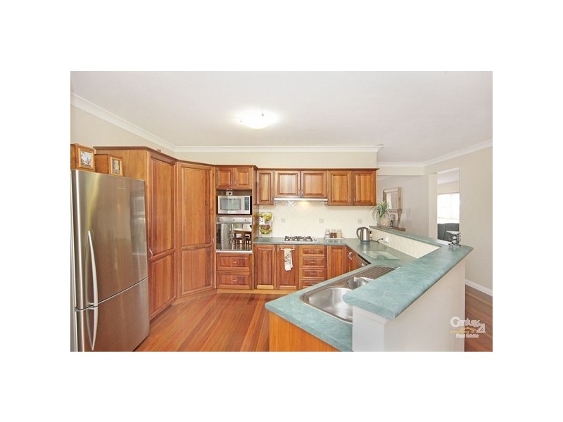 34 Alexander Avenue, Bateau Bay NSW 2261