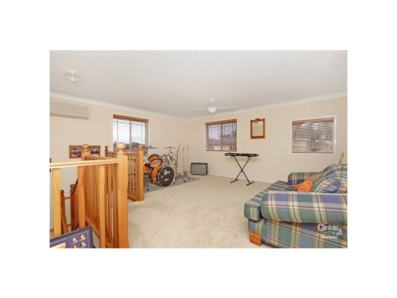 34 Alexander Avenue, Bateau Bay NSW 2261