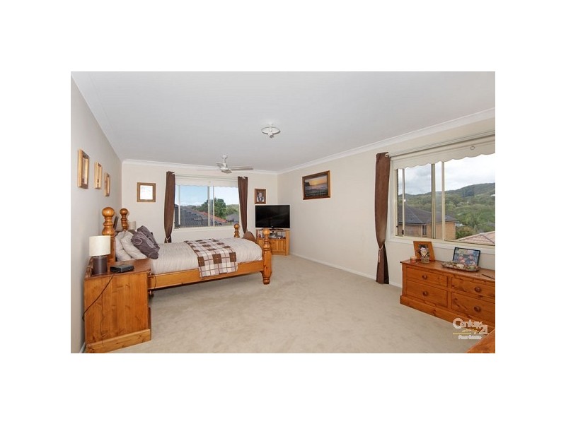 34 Alexander Avenue, Bateau Bay NSW 2261