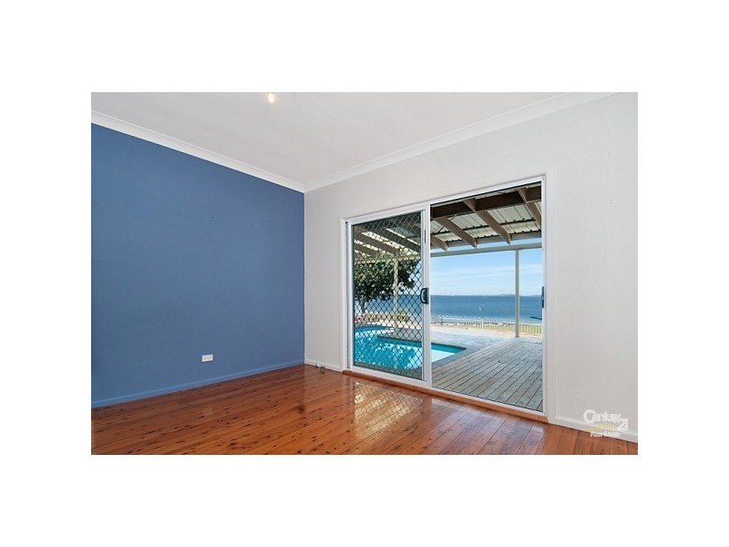 1 Stone Street, Gorokan NSW 2263