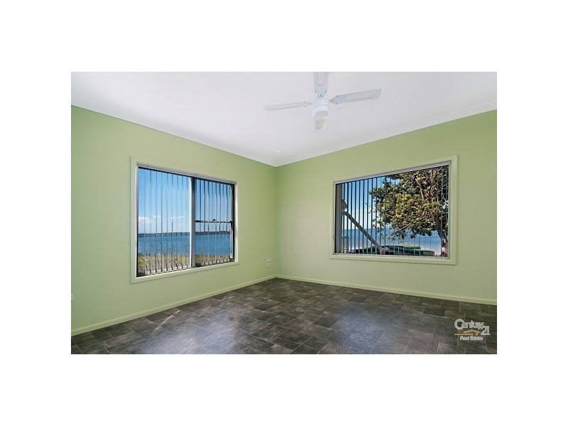 1 Stone Street, Gorokan NSW 2263