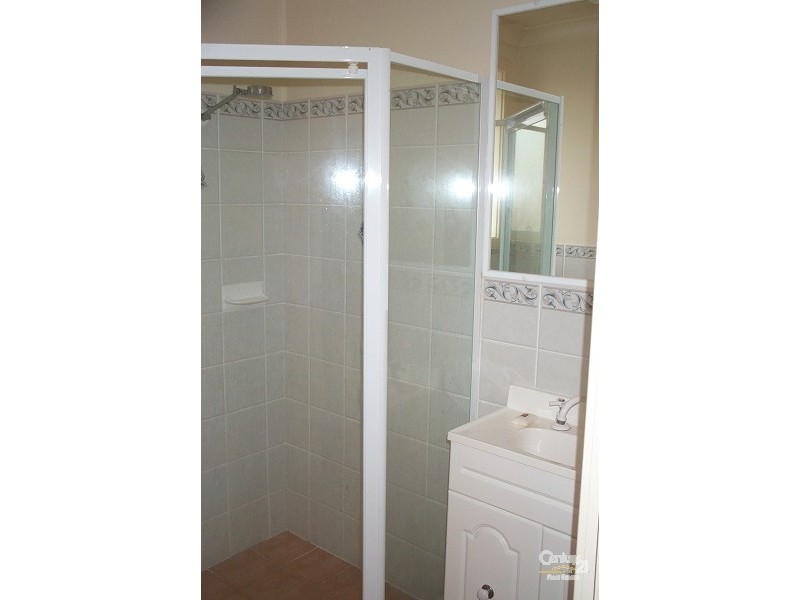 3/2 The Crescent, Blue Bay NSW 2261