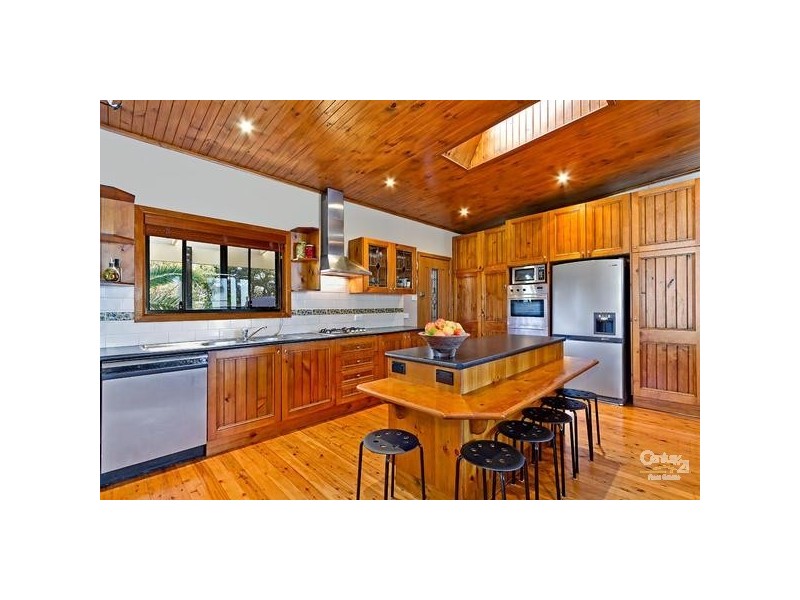 7 Lucinda Ave, Killarney Vale NSW 2261