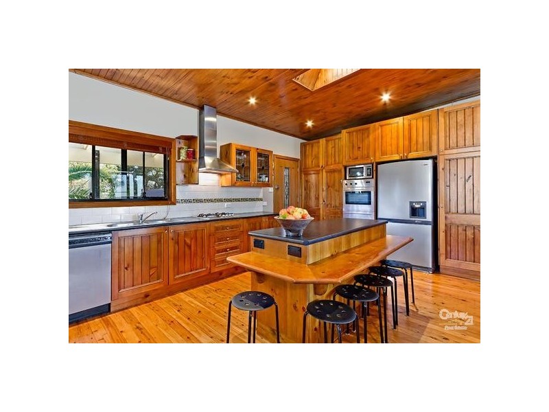 7 Lucinda Ave, Killarney Vale NSW 2261