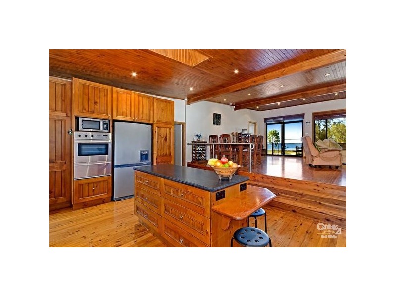 7 Lucinda Ave, Killarney Vale NSW 2261