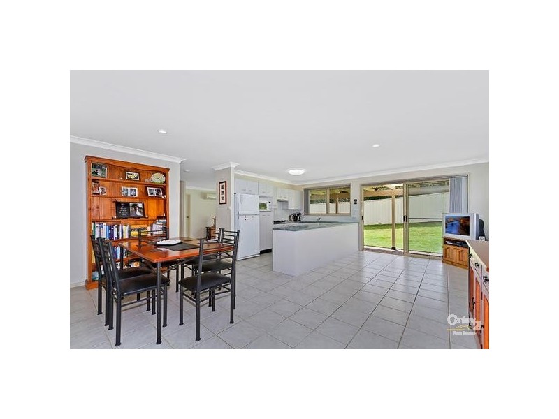 6 Riley Close, Tumbi Umbi NSW 2261