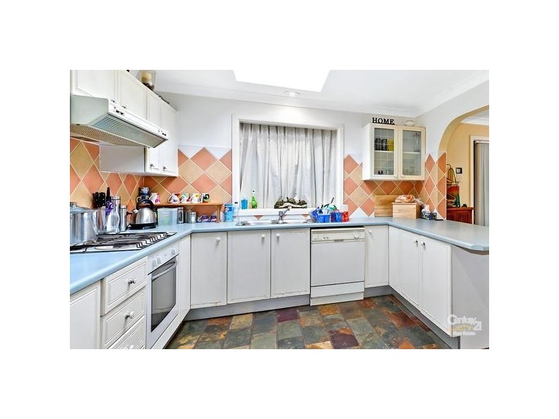 45 Hillside Avenue, Berkeley Vale NSW 2261