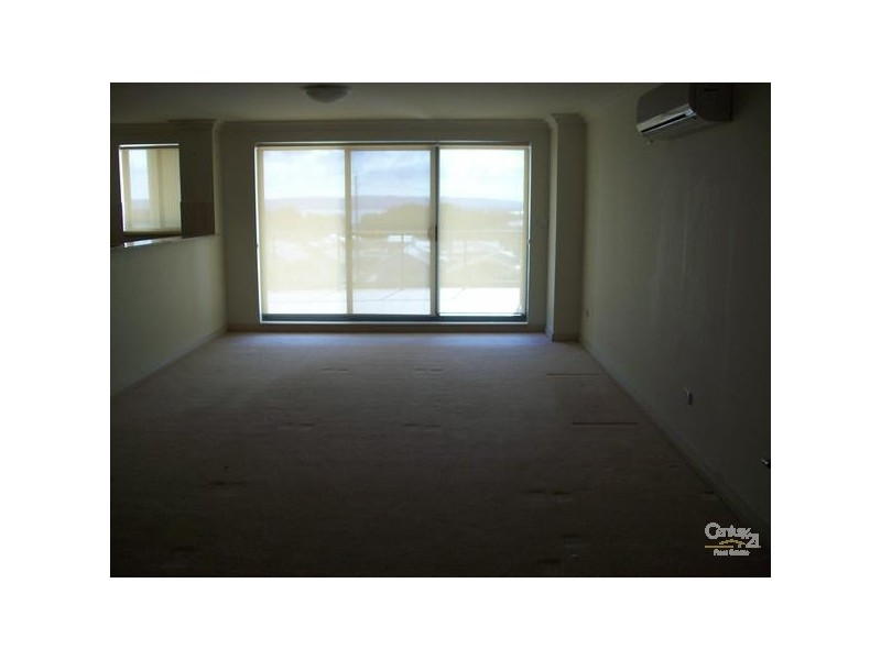 504/1-9 Torrens Avenue, The Entrance NSW 2261