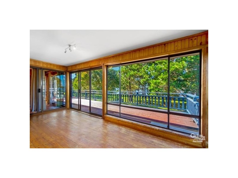 41 Lakedge Ave, Berkeley Vale NSW 2261