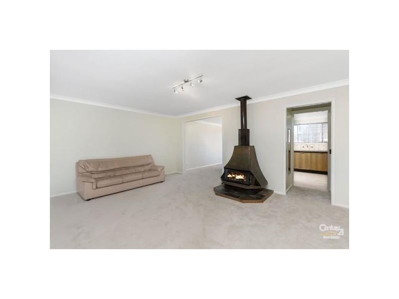 41 Lakedge Ave, Berkeley Vale NSW 2261