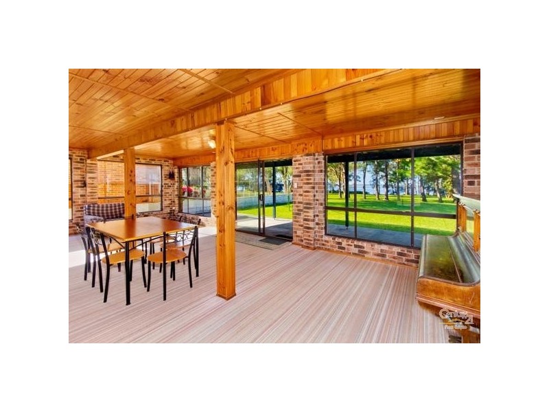 41 Lakedge Ave, Berkeley Vale NSW 2261