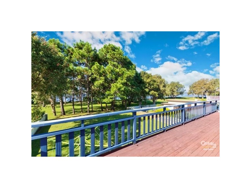 41 Lakedge Ave, Berkeley Vale NSW 2261