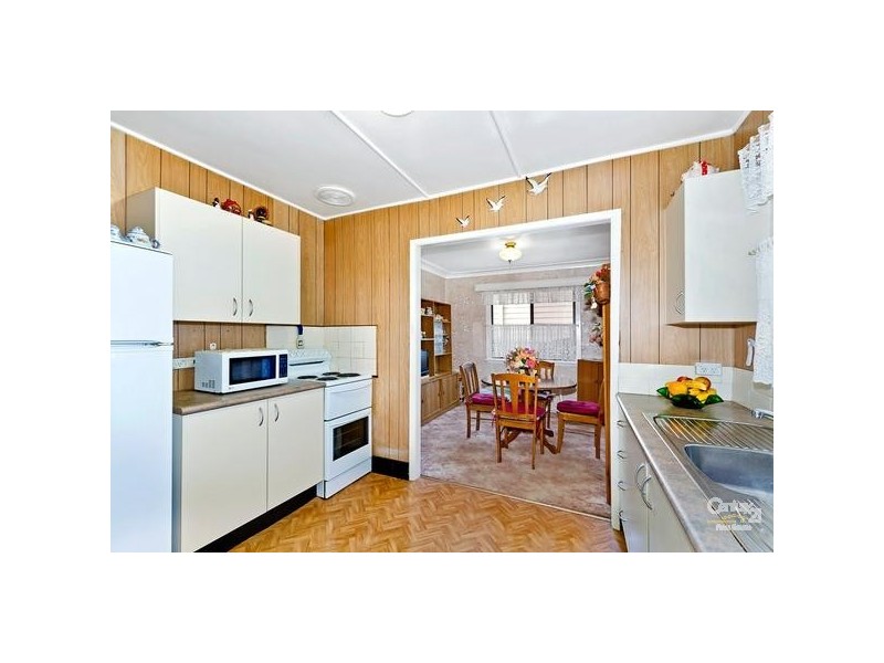 80 Lakedge Avenue, Berkeley Vale NSW 2261