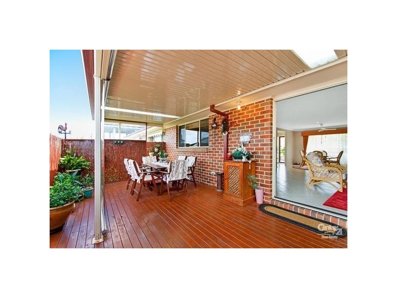 35 Scarborough Place, Bateau Bay NSW 2261