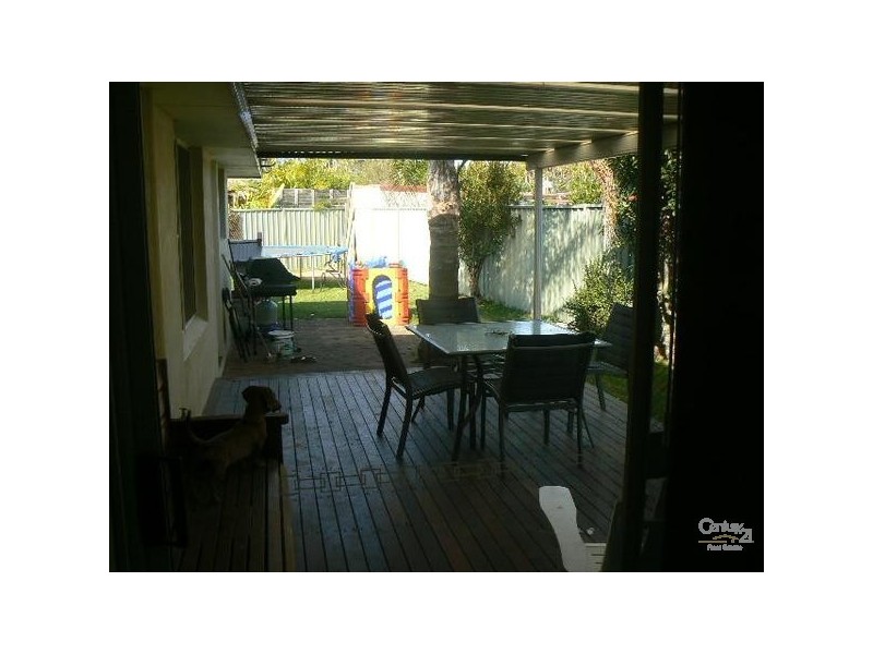 16 Barramundi Place, Bateau Bay NSW 2261