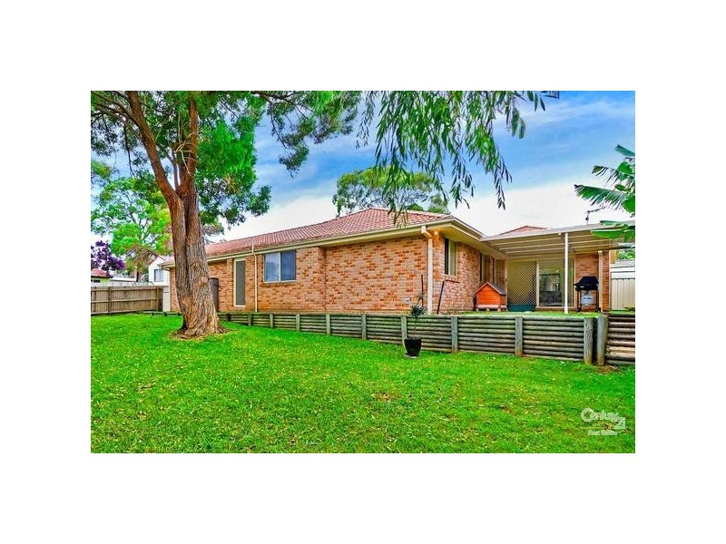 25a Carlyon St, Killarney Vale NSW 2261