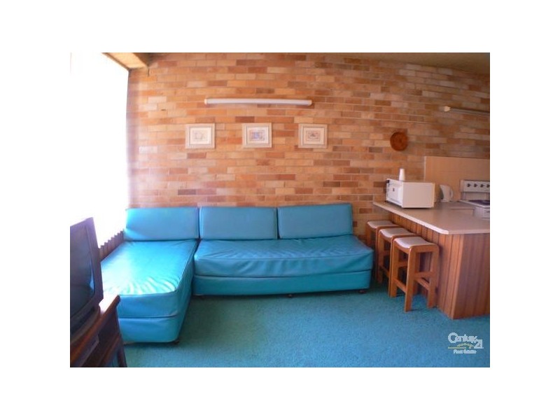 2/2-4 Frances St, The Entrance NSW 2261