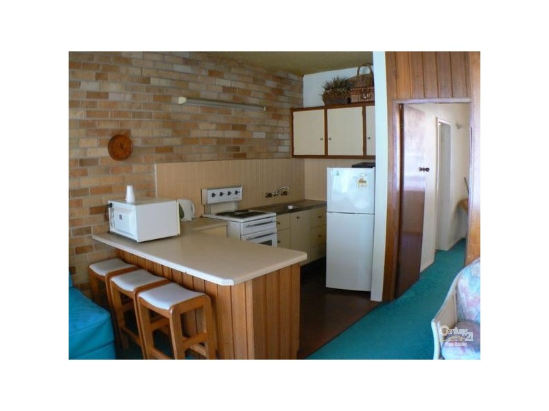 2/2-4 Frances St, The Entrance NSW 2261