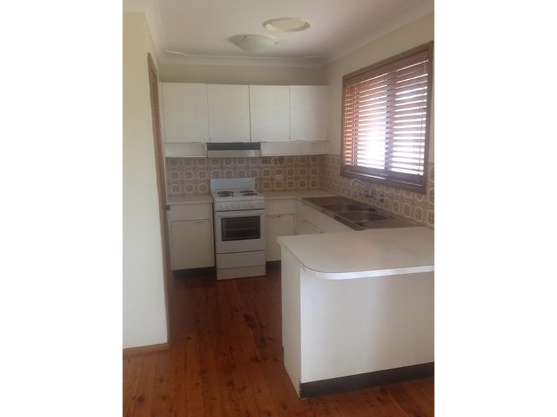 8 Tuggerah Pde, The Entrance NSW 2261