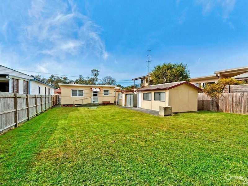 7 McLean Street, Killarney Vale NSW 2261