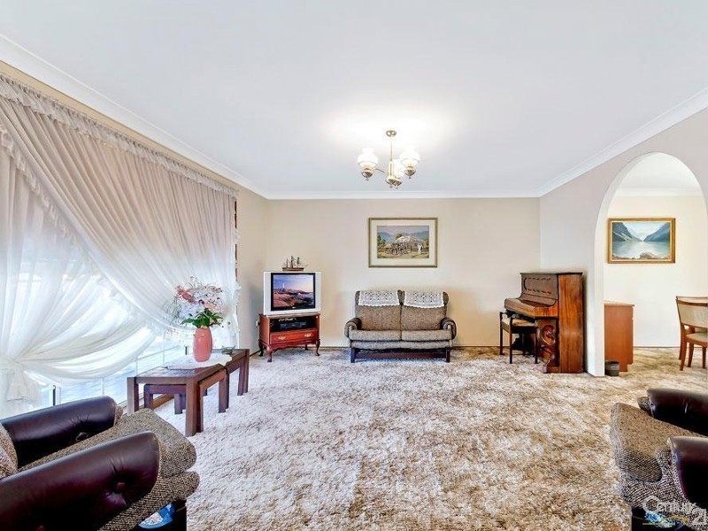 1 Barbara Close, Killarney Vale NSW 2261