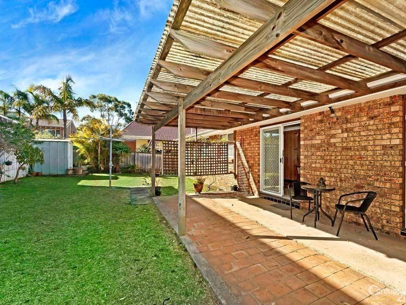 1 Barbara Close, Killarney Vale NSW 2261