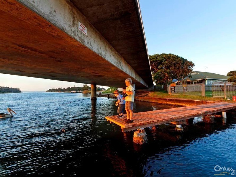 4 Brogden Road, The Entrance North NSW 2261