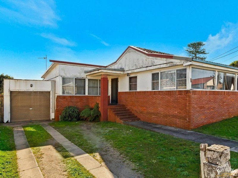 4 Brogden Road, The Entrance North NSW 2261