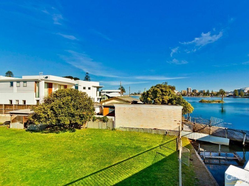 4 Brogden Road, The Entrance North NSW 2261