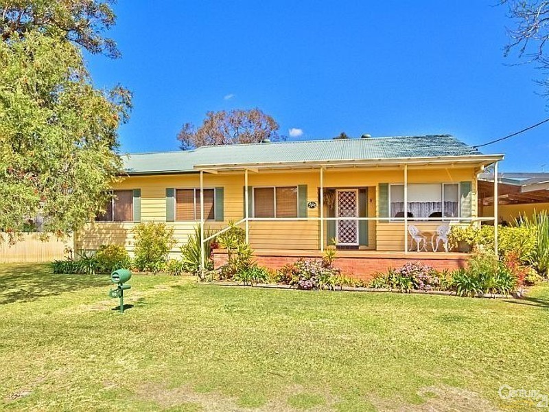 56 Kerry Crescent, Berkeley Vale NSW 2261