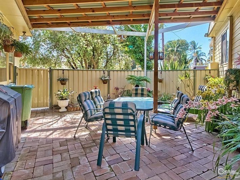 56 Kerry Crescent, Berkeley Vale NSW 2261