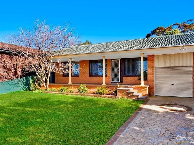 16 Patrick Street, Bateau Bay NSW 2261