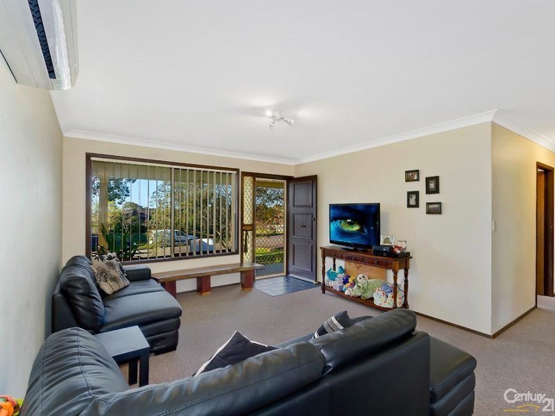 16 Patrick Street, Bateau Bay NSW 2261