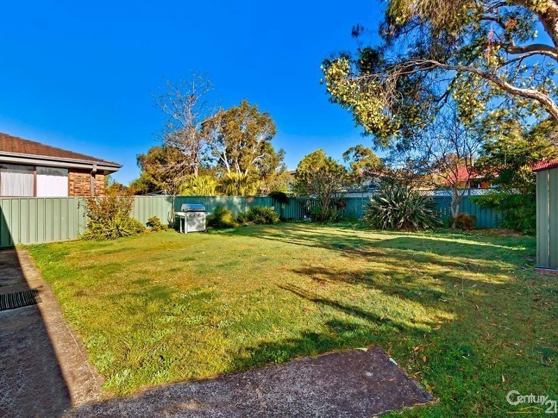 16 Patrick Street, Bateau Bay NSW 2261