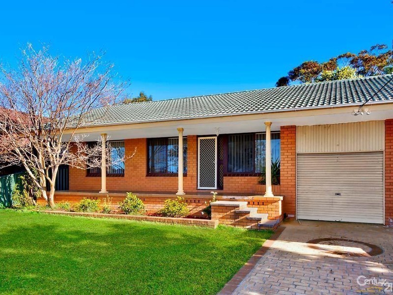 16 Patrick Street, Bateau Bay NSW 2261
