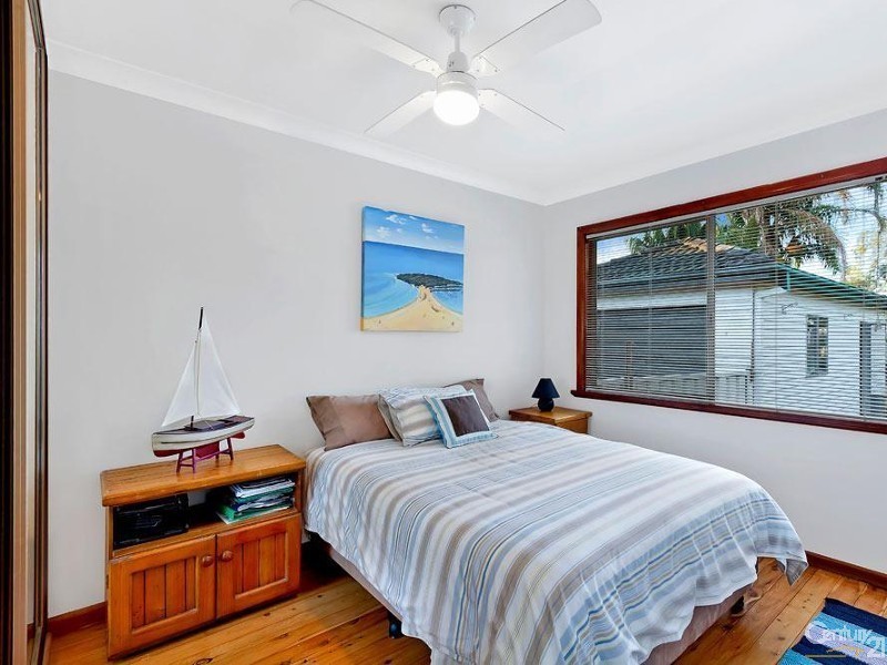 9 Oxley Road, Killarney Vale NSW 2261