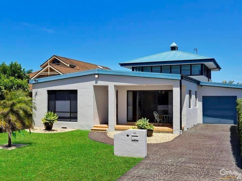 41 Bondi Road, The Entrance North NSW 2261