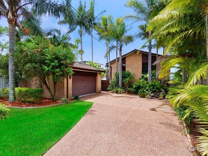277 Lakedge Avenue, Berkeley Vale NSW 2261