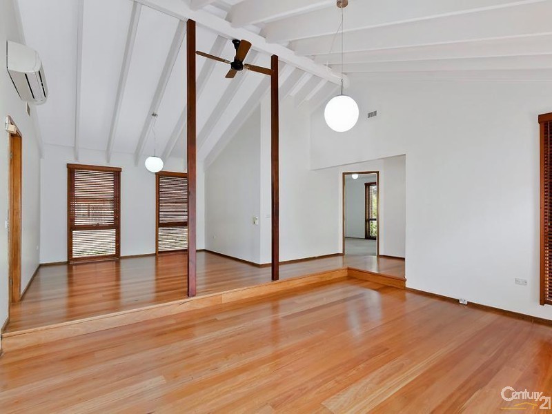 277 Lakedge Avenue, Berkeley Vale NSW 2261