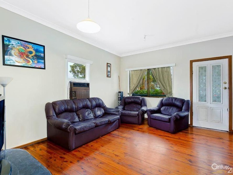 54 Kilkenny Parade, Berkeley Vale NSW 2261