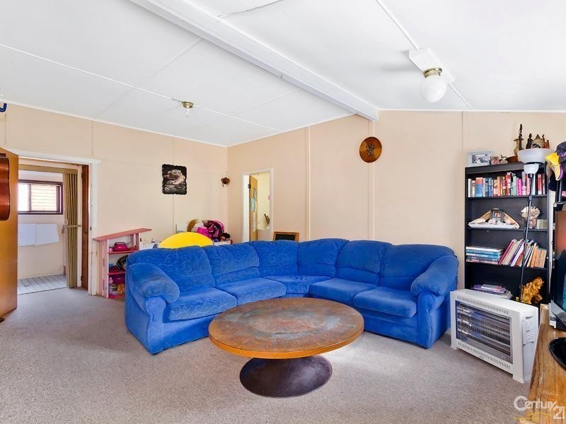 33 Boomerang Road, The Entrance NSW 2261