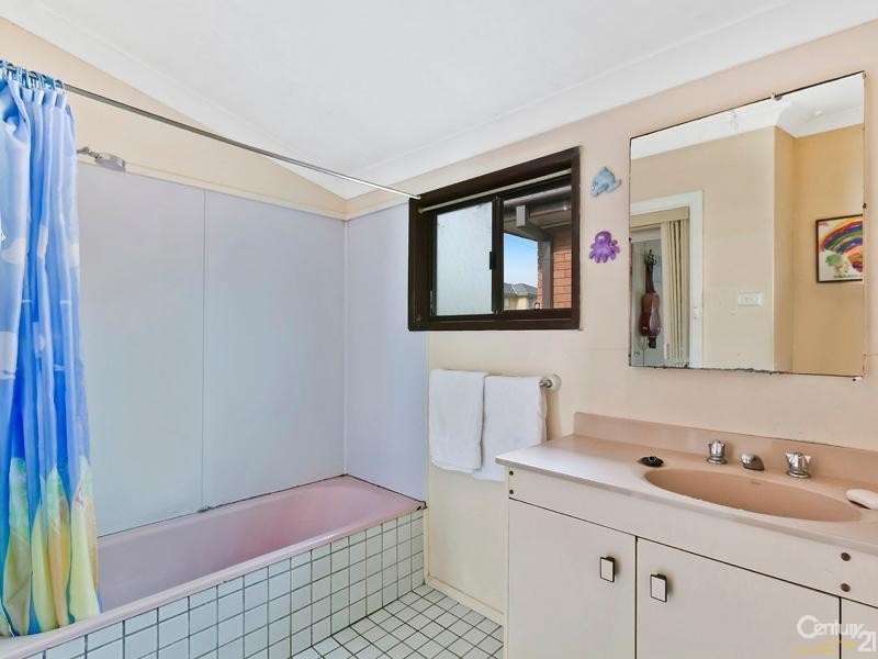 33 Boomerang Road, The Entrance NSW 2261