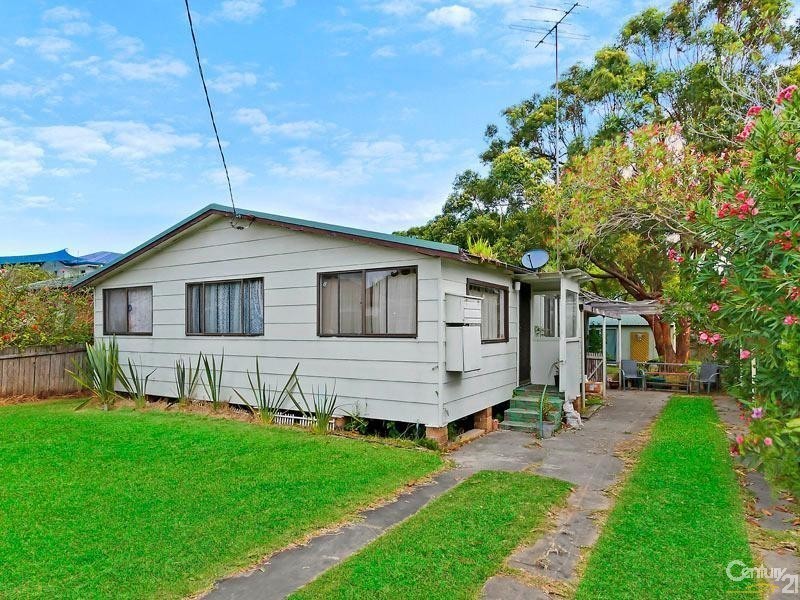33 Boomerang Road, The Entrance NSW 2261
