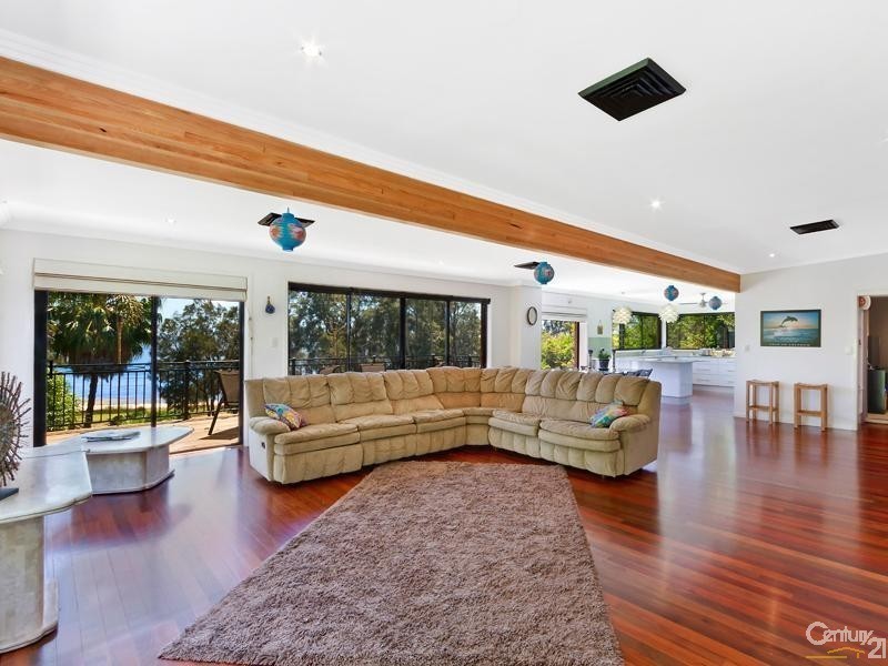 29 Trelawney Street, Killarney Vale NSW 2261