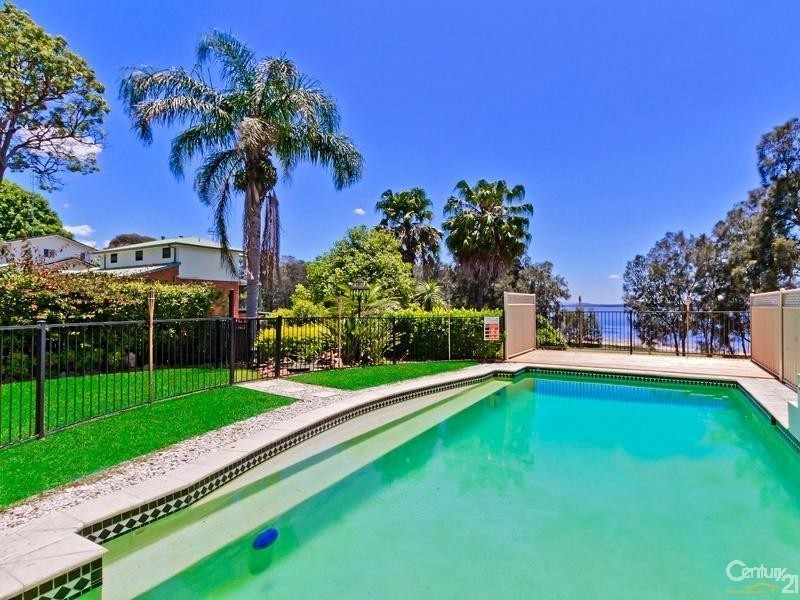 29 Trelawney Street, Killarney Vale NSW 2261