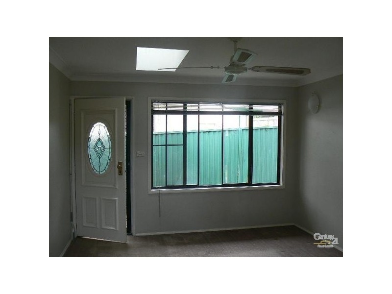 143 Kerry Cresent, Berkeley Vale NSW 2261