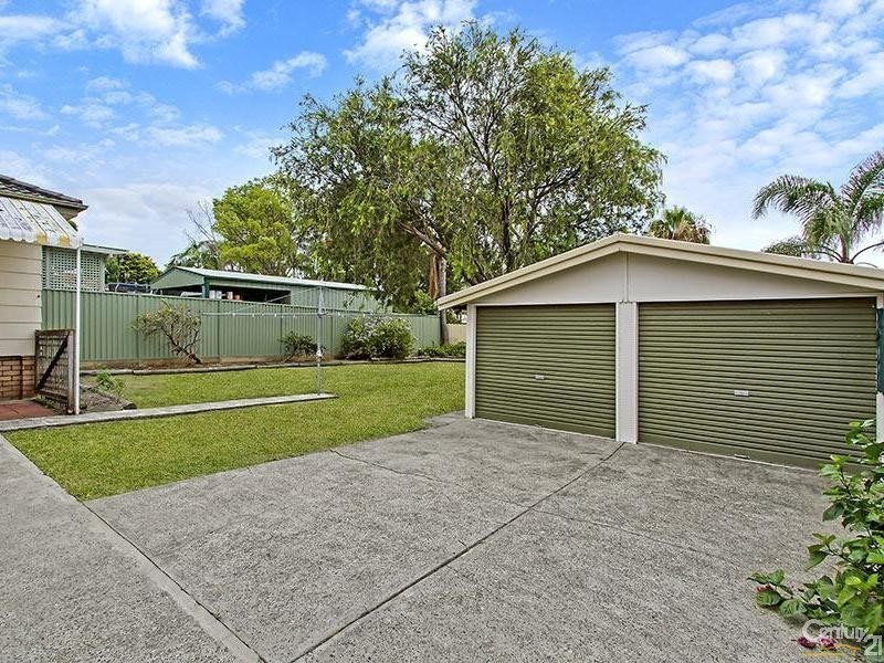 73 Robertson Road, Killarney Vale NSW 2261